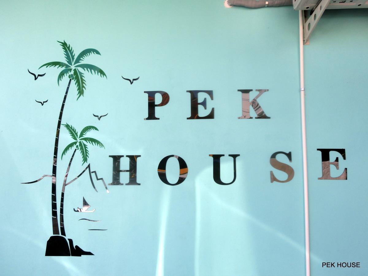 Pek House Apartment Phuket Luaran gambar